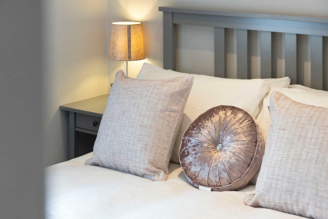 Chestnut House, Beautiful, Spacious & Comfortable Belfast Bagian luar foto