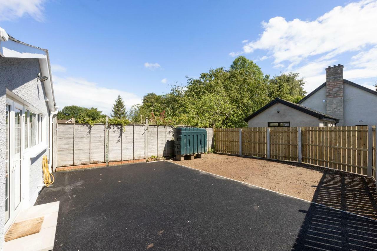 Chestnut House, Beautiful, Spacious & Comfortable Belfast Bagian luar foto