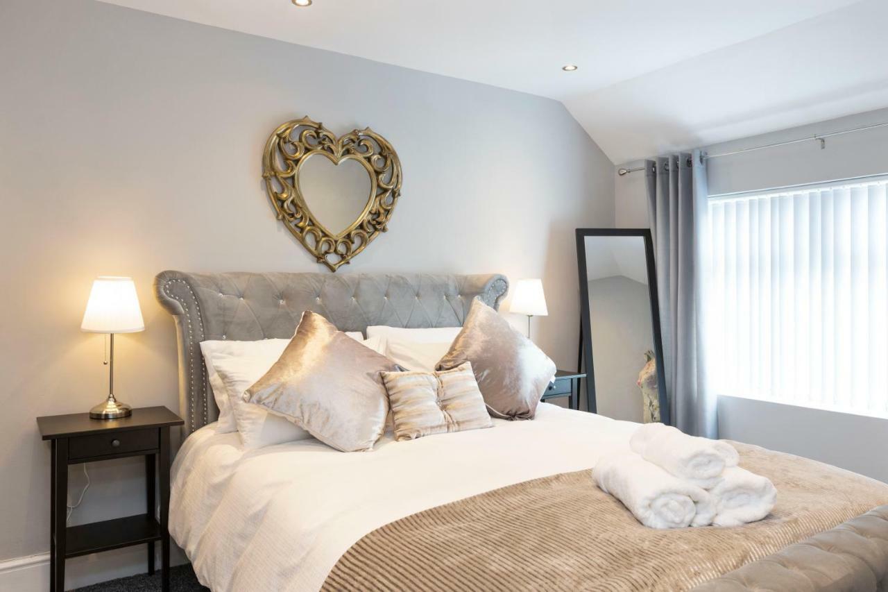 Chestnut House, Beautiful, Spacious & Comfortable Belfast Bagian luar foto